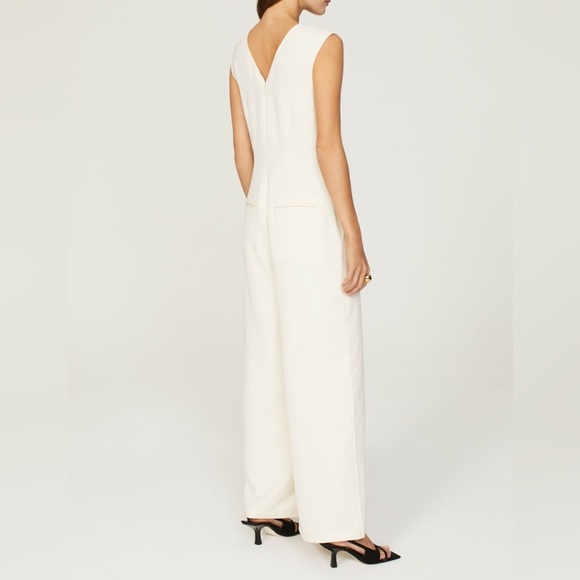 EUC Marina Moscone V-Neck Jumpsuit - Picture 3 of 9